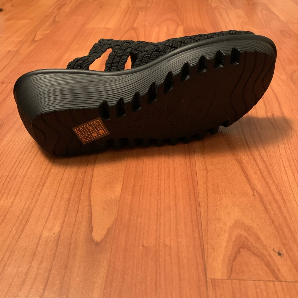 New Bernie Mev. - Picture 5 of 5